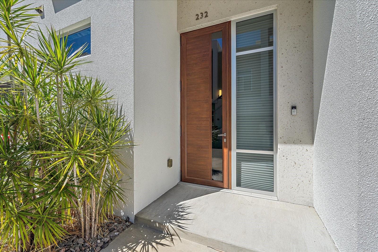 232 COSMOPOLITAN COURT