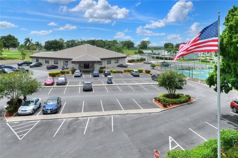 A home in LAKELAND