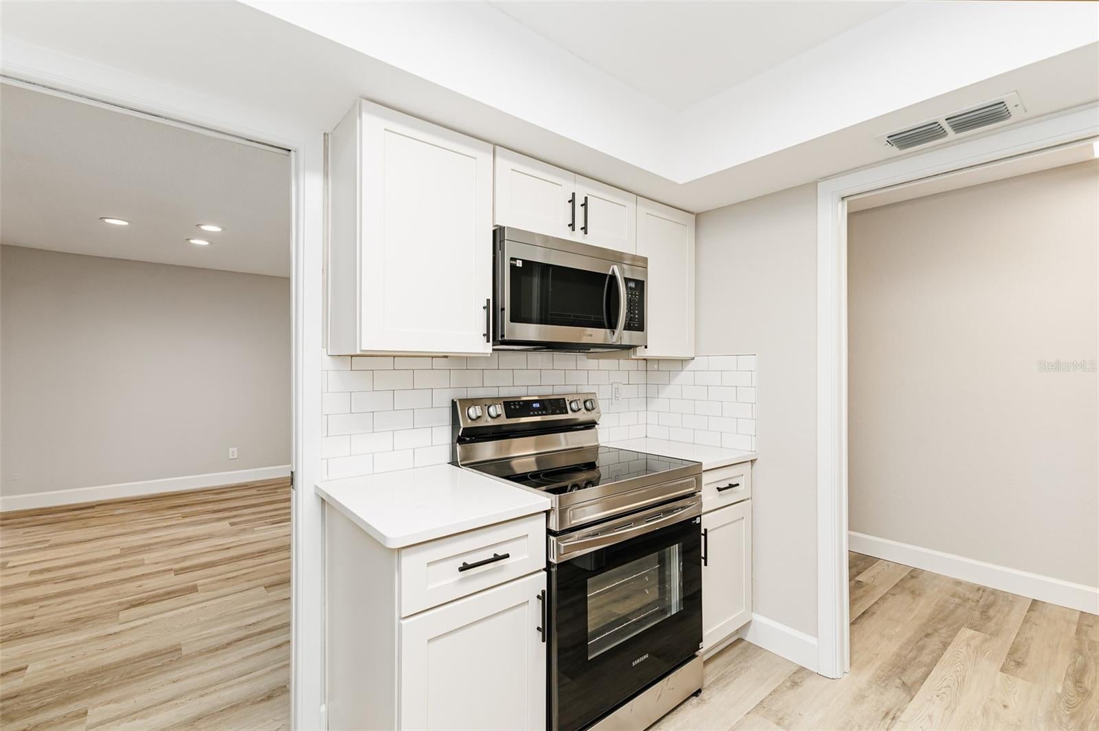 6616 SWEETBRIAR LANE
