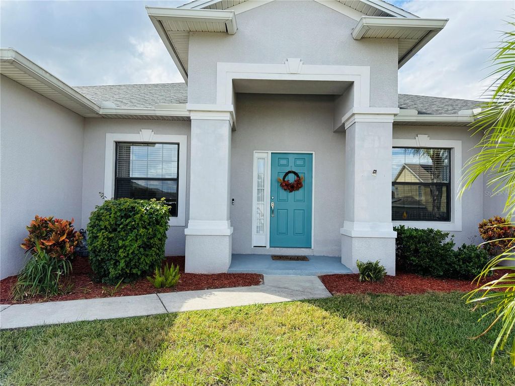 Photo of 321 Majestic Gardens Drive, Winter Haven, FL 33880 (MLS # P4936655)