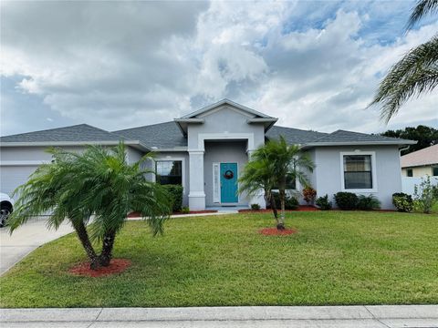 Photo of 321 Majestic Gardens Drive, Winter Haven, FL 33880 (MLS # P4936655)
