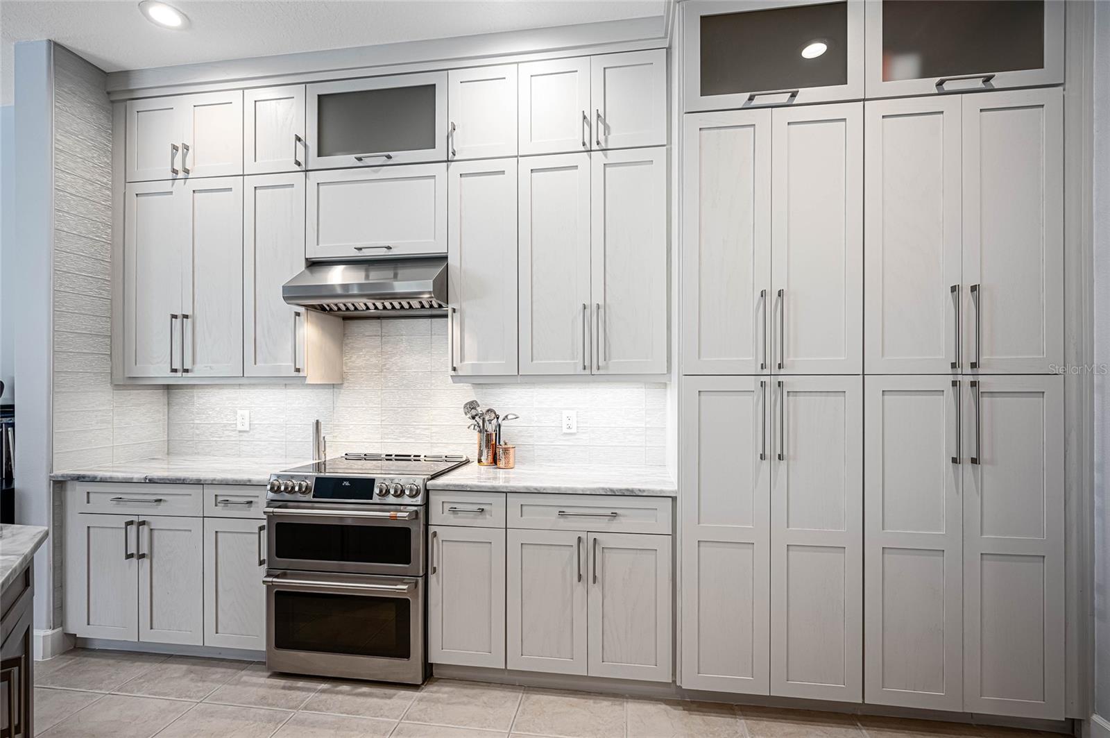 RIVENDELL THE WOODLANDS - Residential Lease