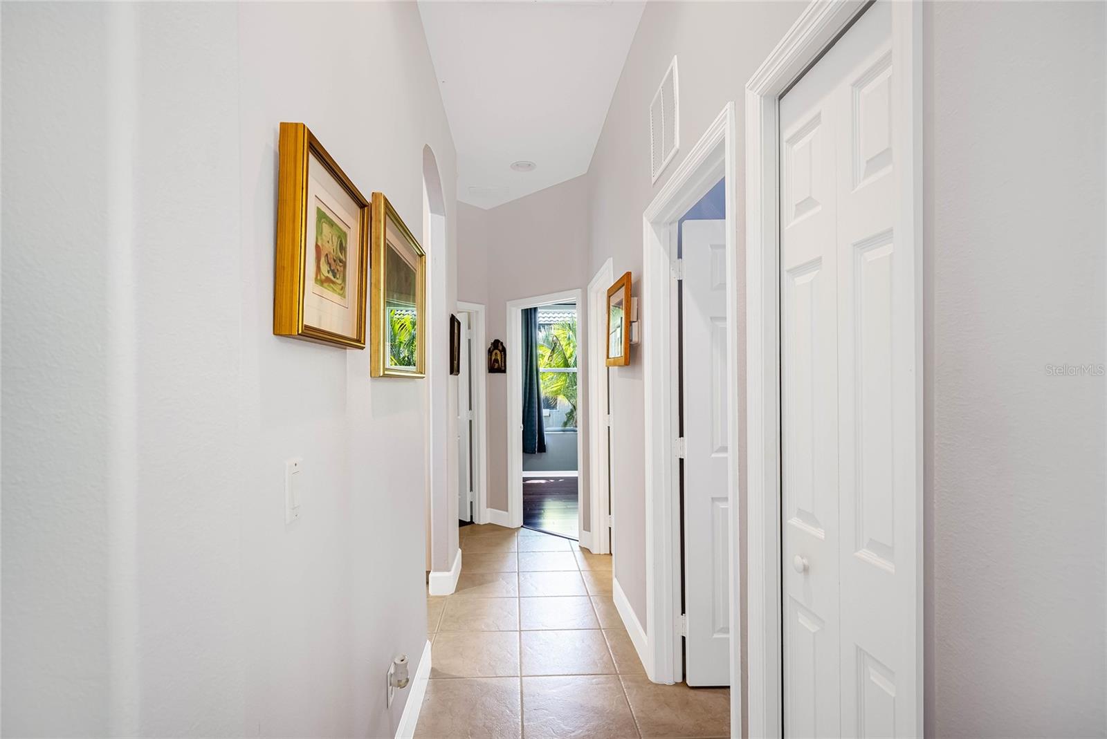 RIVENDELL THE WOODLANDS - Residential Lease