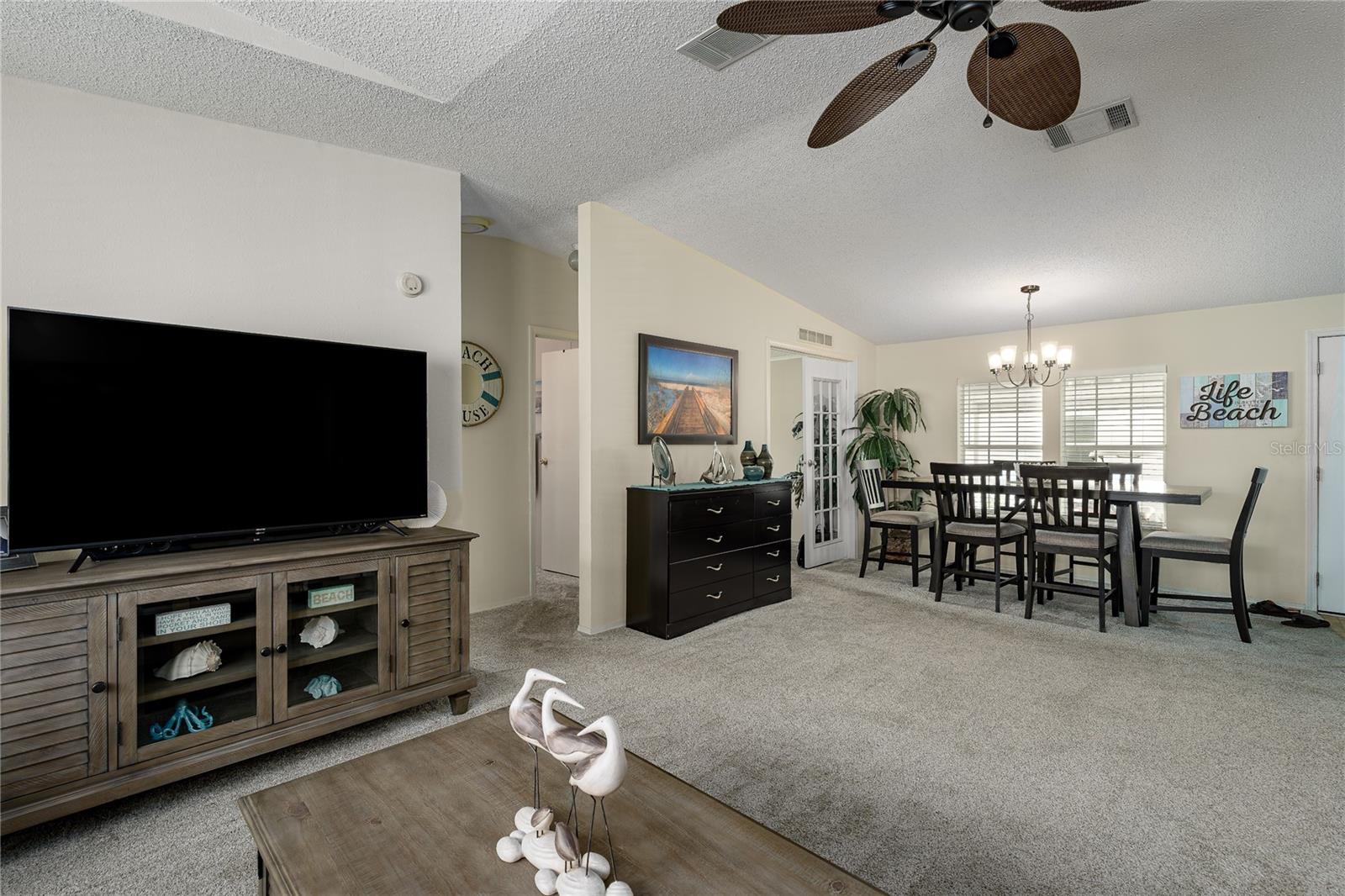 IMPERIAL LAKES ESTATES UNIT III - Residential