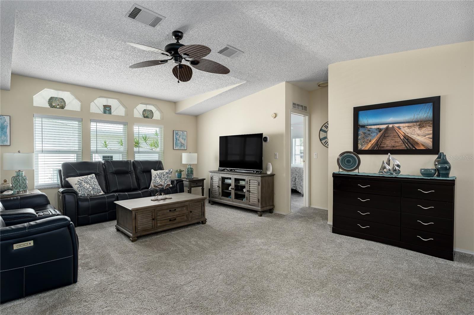 IMPERIAL LAKES ESTATES UNIT III - Residential