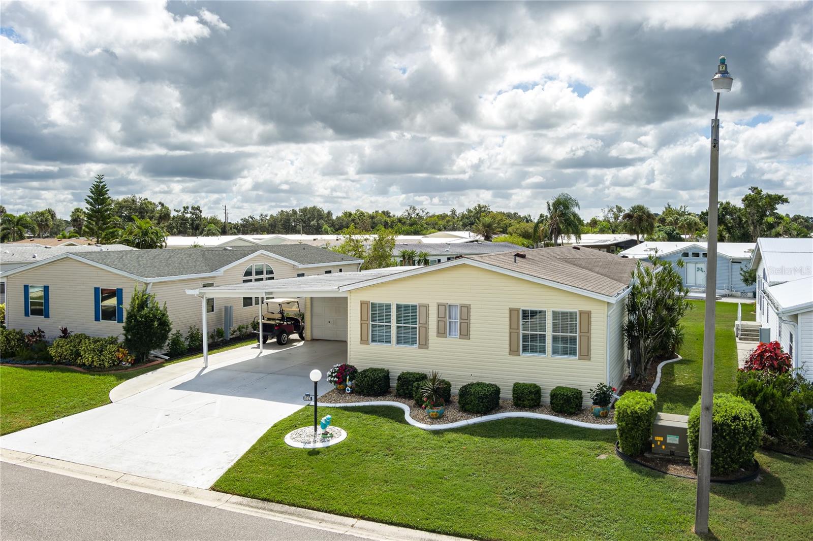 IMPERIAL LAKES ESTATES UNIT III - Residential