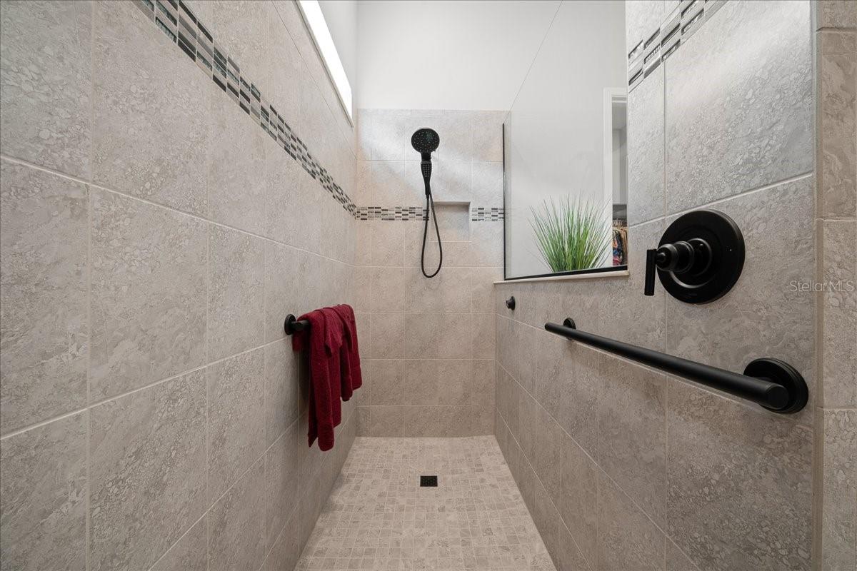 STONE CREEK BT DEL WEBB - Residential