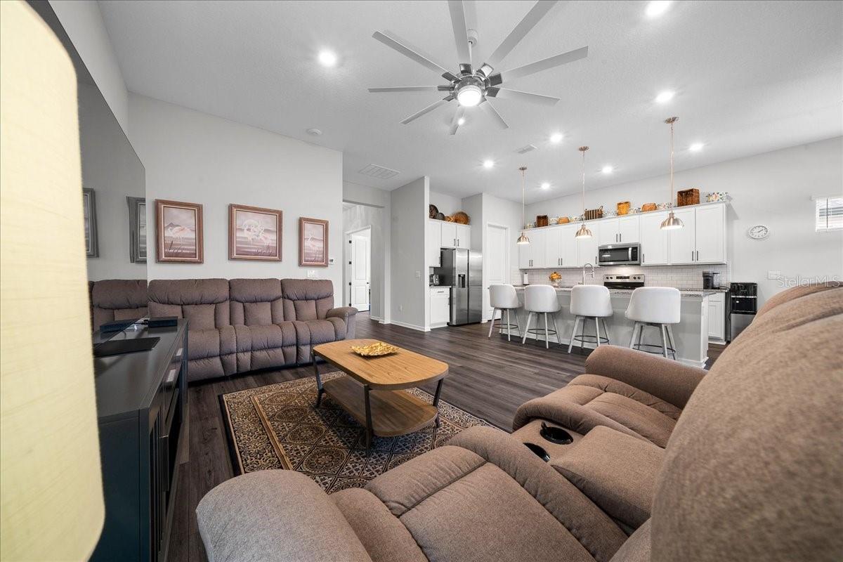 STONE CREEK BT DEL WEBB - Residential