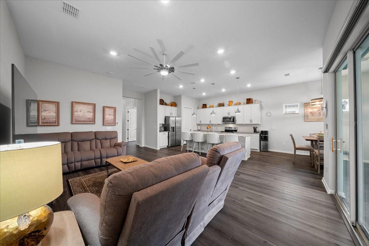 STONE CREEK BT DEL WEBB - Residential