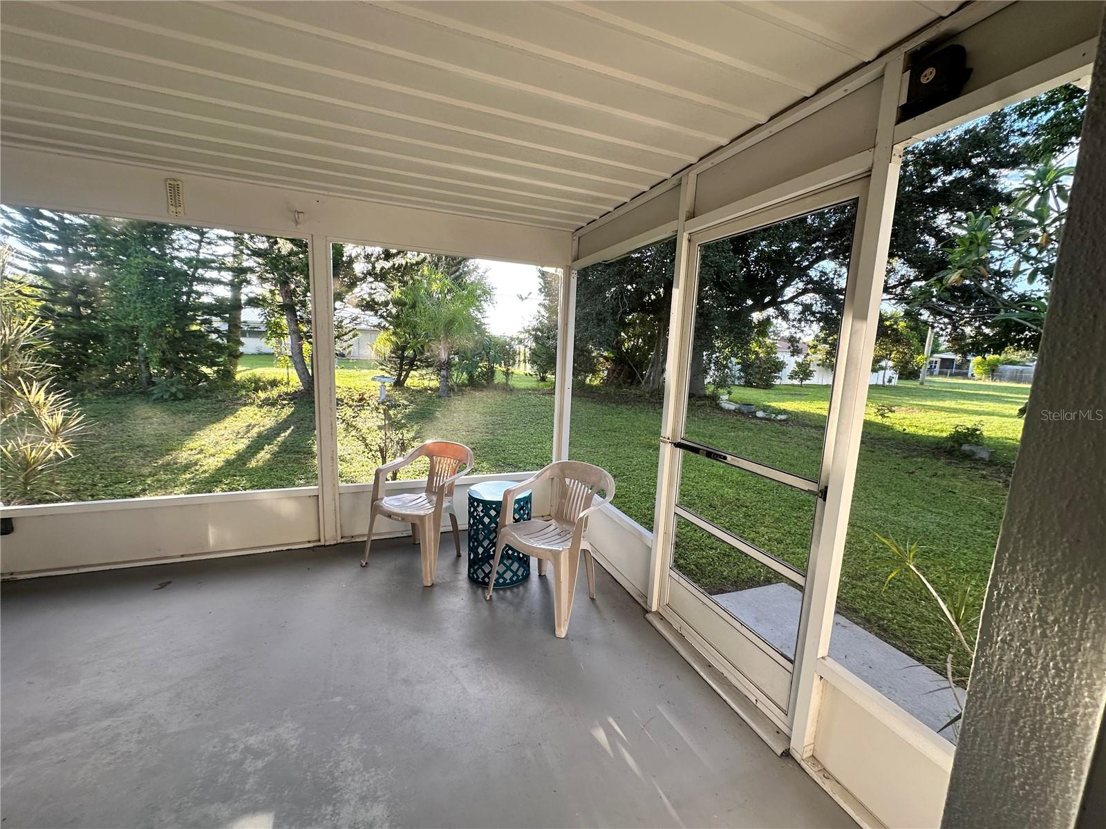 2488 BEACON DRIVE