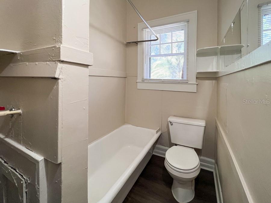 DUCK POND - Residential Lease