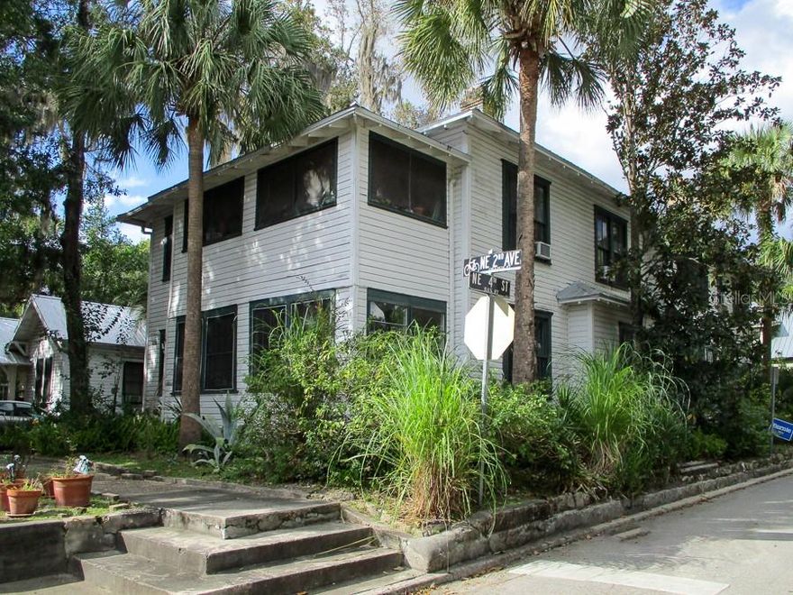 Available NOW! Experience classic charm and modern updates in this 2-bedroom, 1-bath apartment located in the desirable Duckpond neighborhood - minutes away from Downtown, UF Campus, and midtown! This unit features fresh paint and refinished wood floors throughout. The living room features built-in shelves and there is a dining area adjacent - perfect for meals or a flex space! The kitchen is updated with freshly painted cabinets, new flooring, a stainless steel refrigerator, and a full-size gas range. The bathroom also features new flooring for a clean, modeern look. Enjoy the screened-in porch, accessible from both the living room and bedroom—perfect for relaxing outdoors. Water and pest control are included in rent. Sorry - no pets!

Schedule a showing today!

$60.00 Application Fee per person over the age of 18
$60.00 Guarantor Fee (if Applicable)
$250.00 Leasing Fee (Due at Time of Lease Signing)
Security Deposit Equal To One Month's Rent!