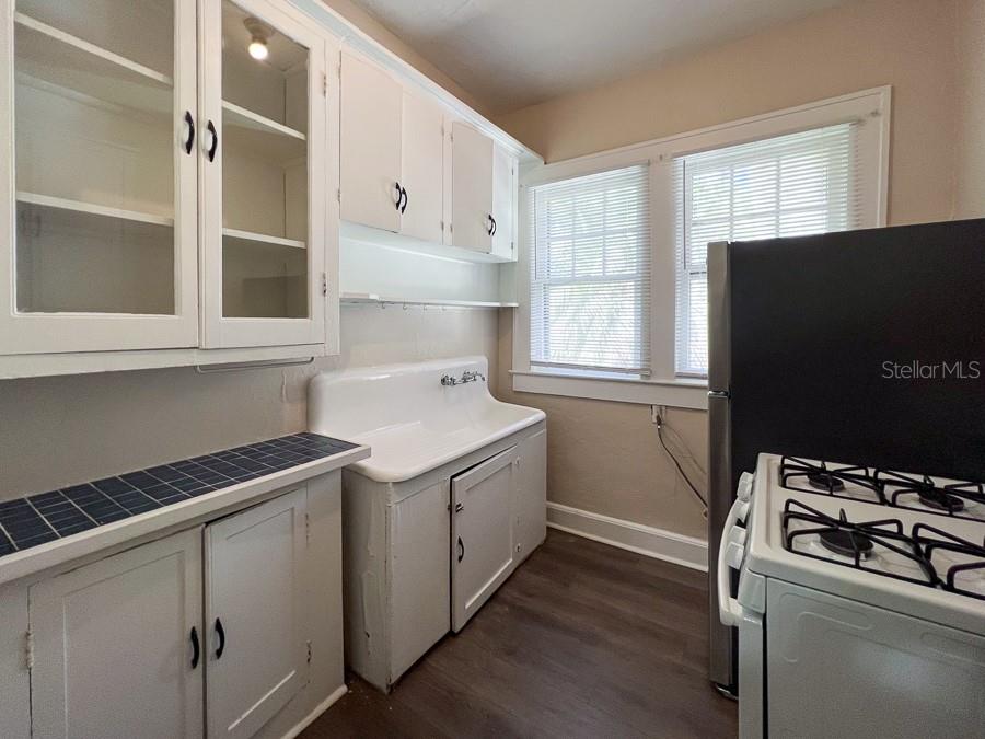 DUCK POND - Residential Lease