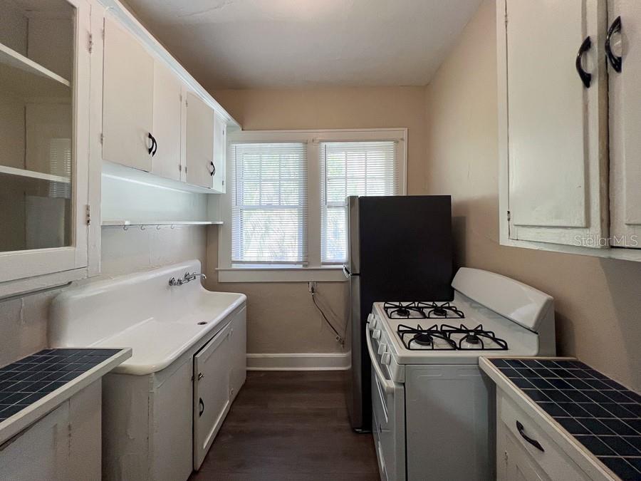 DUCK POND - Residential Lease