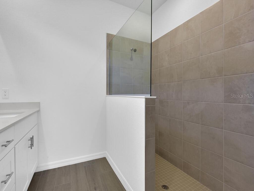 TUCKERS POINTE PH 1 - Residential