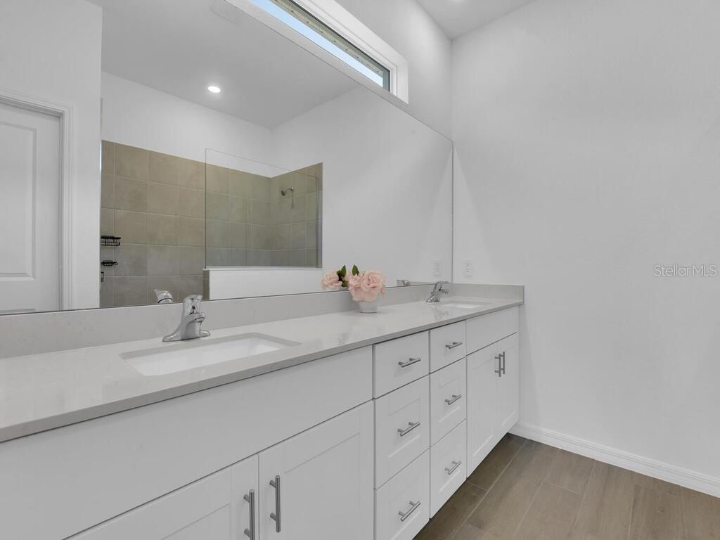 TUCKERS POINTE PH 1 - Residential