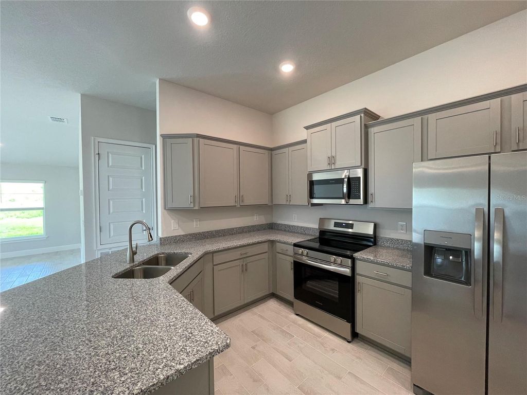 Photo of 13187 Ogden Glade Road, Dade City, FL 33525 (MLS # TB8388308)