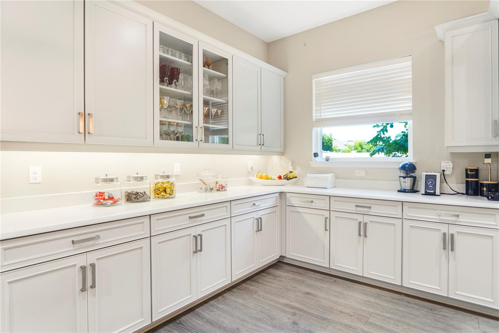 MCALLISTER LNDG PH 2 - Residential Lease