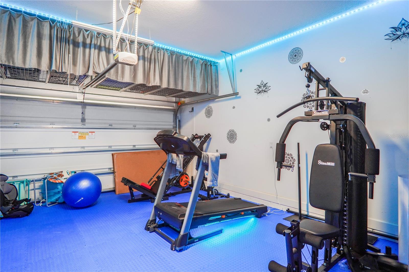 MCALLISTER LNDG PH 2 - Residential Lease