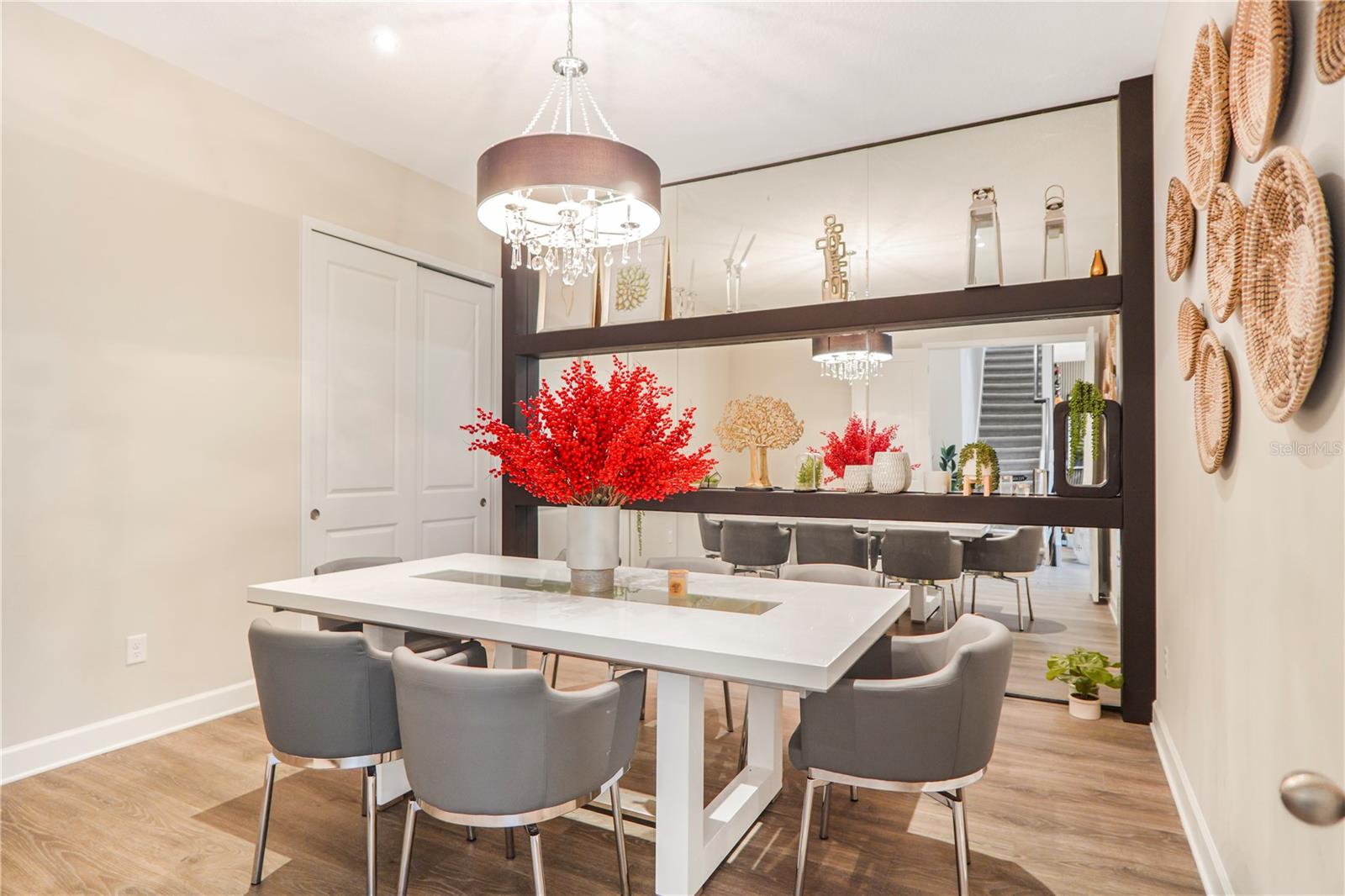 MCALLISTER LNDG PH 2 - Residential Lease