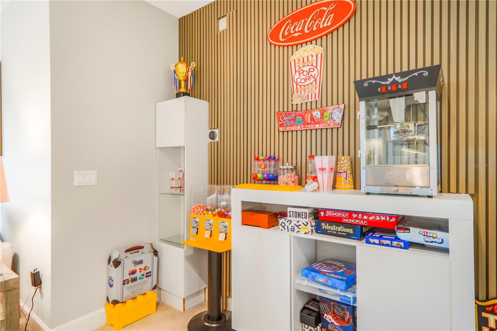 MCALLISTER LNDG PH 2 - Residential Lease