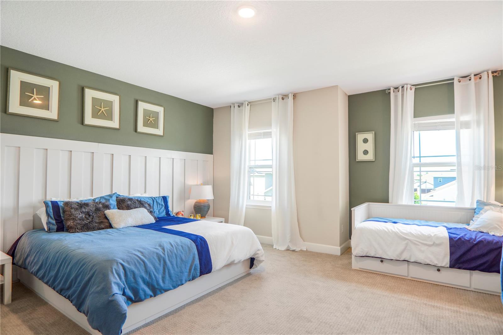 MCALLISTER LNDG PH 2 - Residential Lease