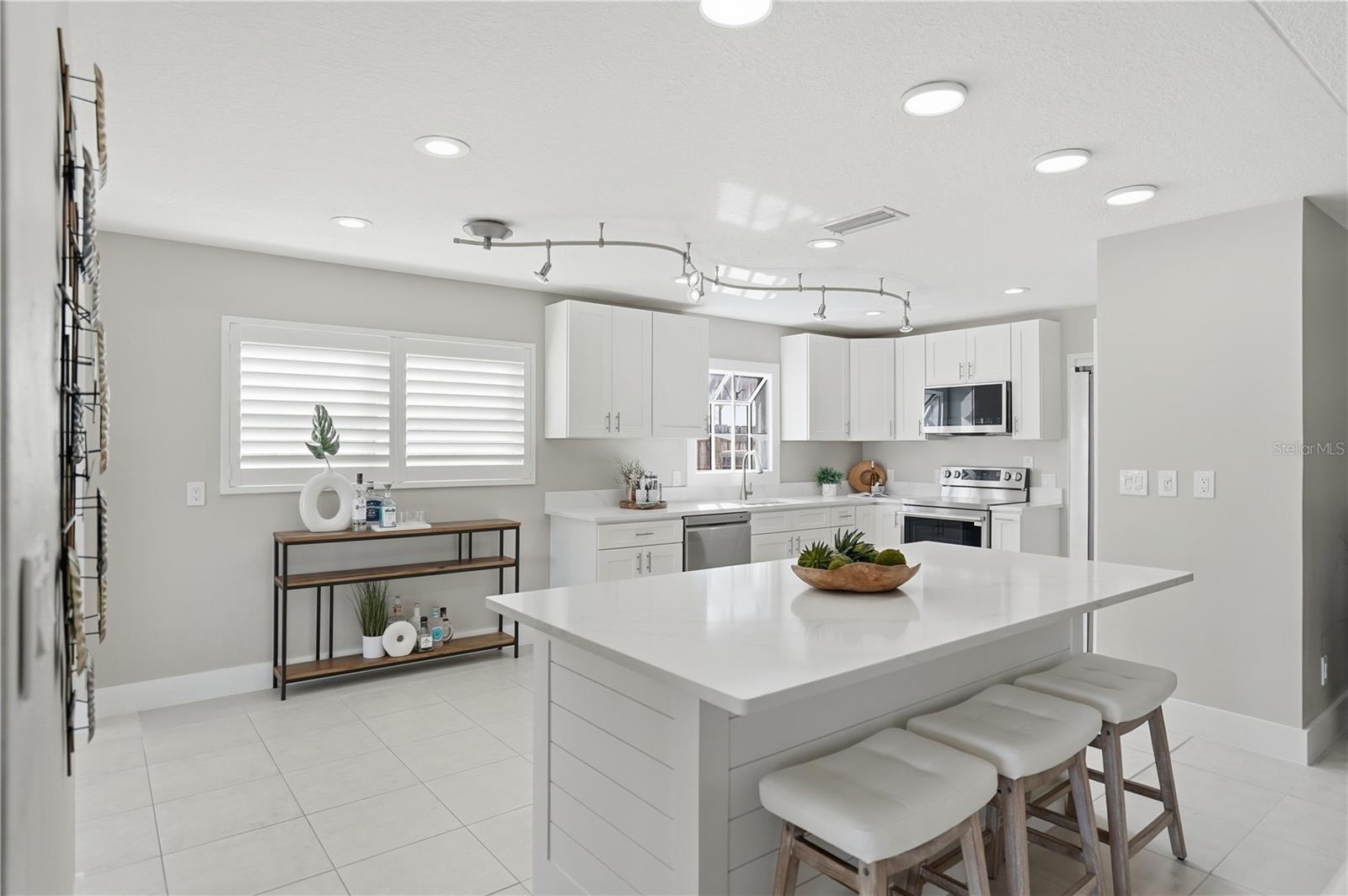 CRYSTAL ISLAND 1ST ADD - Residential