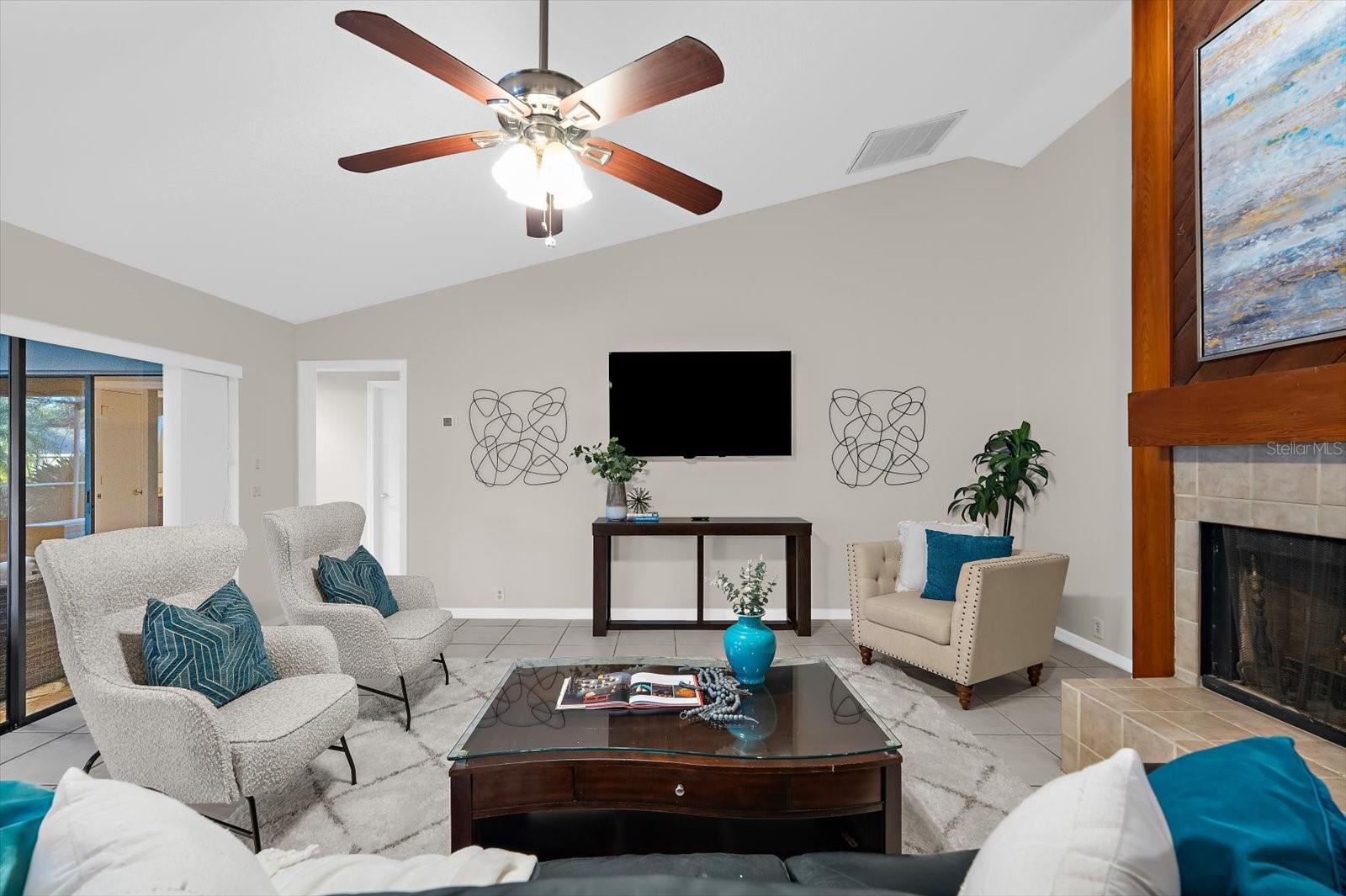 ESTATES AT COBBS LANDING THE PH 1 - Residential