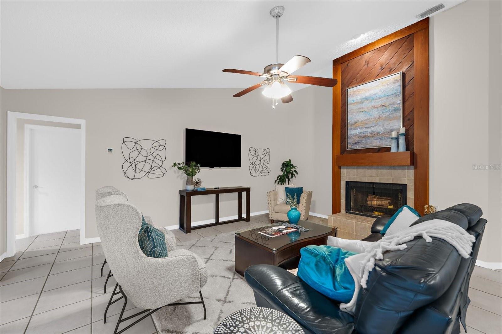 ESTATES AT COBBS LANDING THE PH 1 - Residential