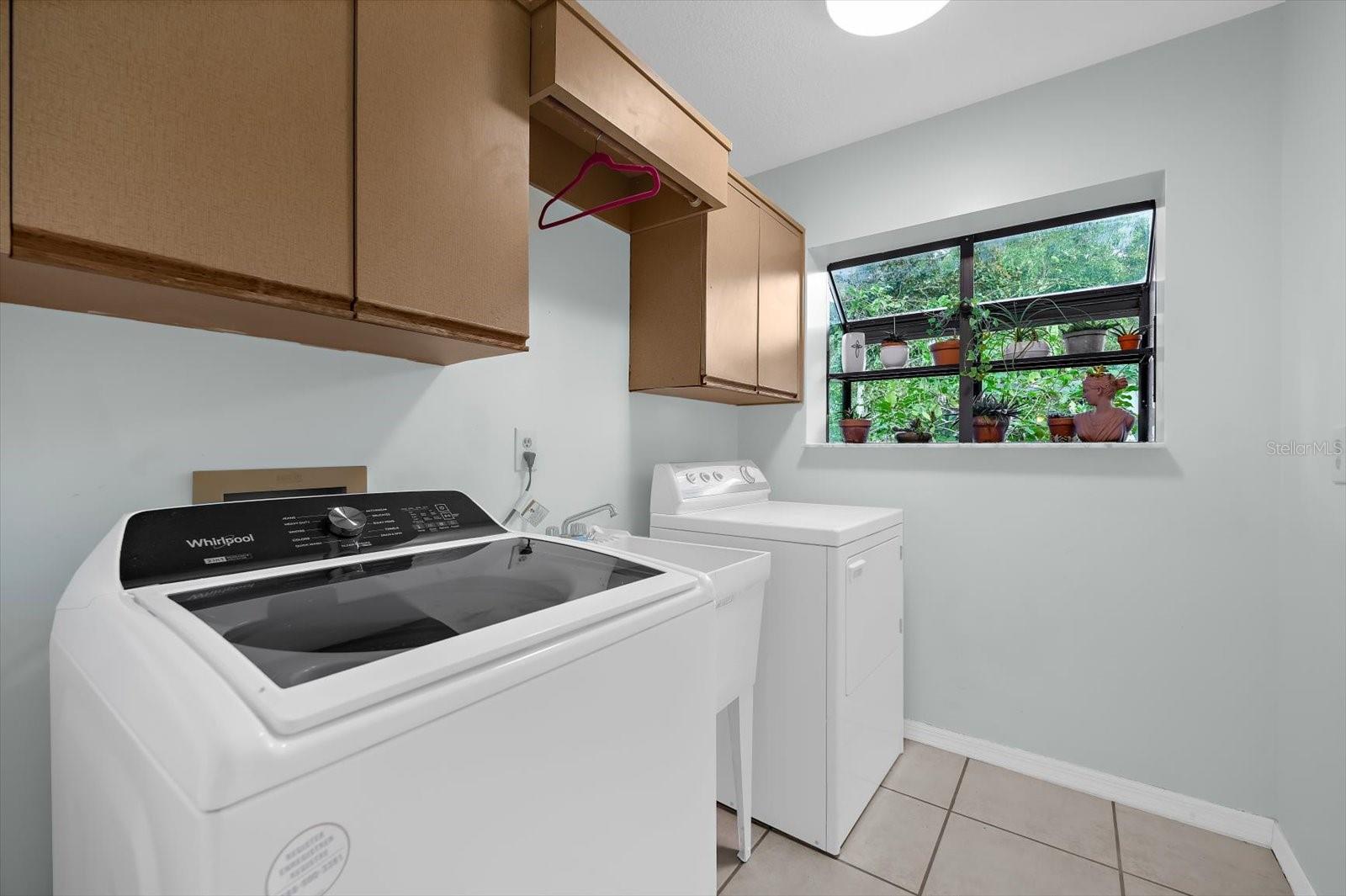 ESTATES AT COBBS LANDING THE PH 1 - Residential