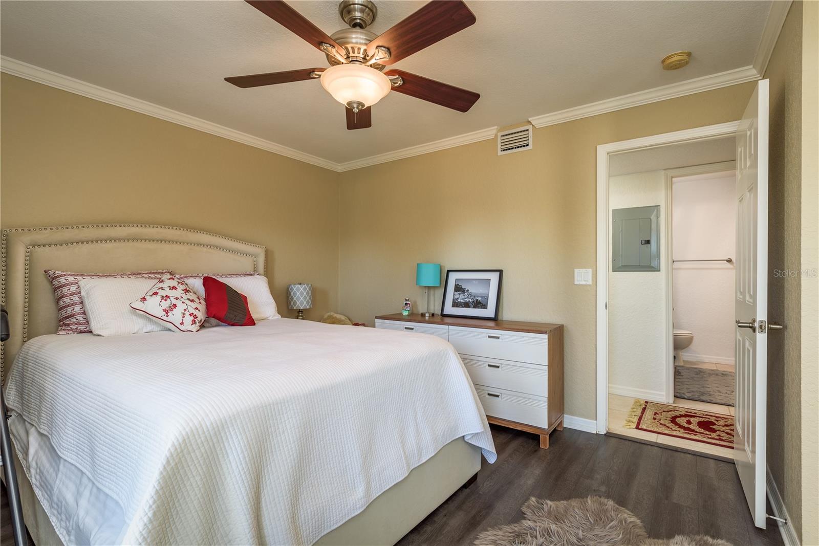 VICTORIA PALMS CONDO - Residential