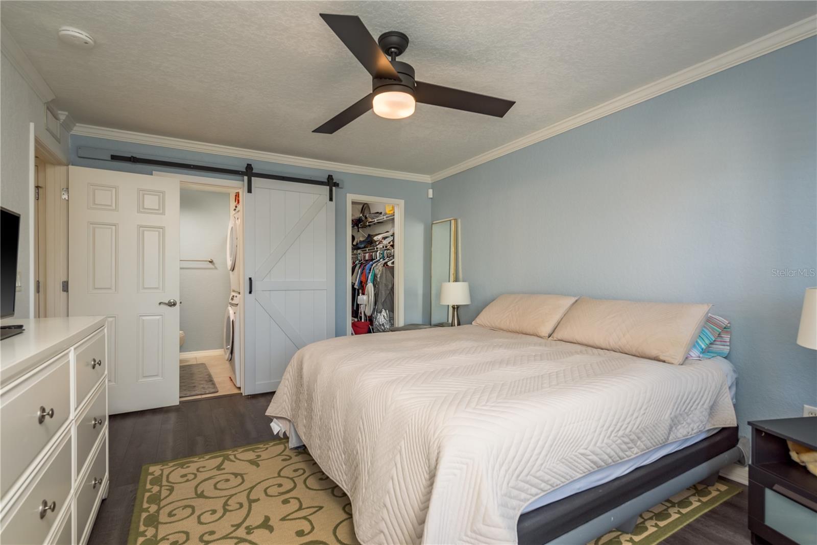 VICTORIA PALMS CONDO - Residential