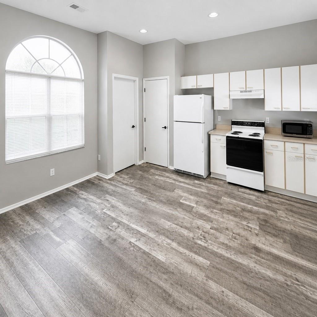 ARBOR RIDGE - Residential Lease