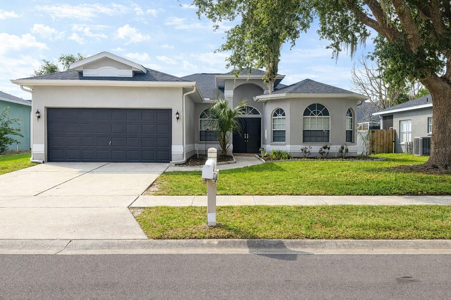 ARBOR RIDGE - Residential Lease