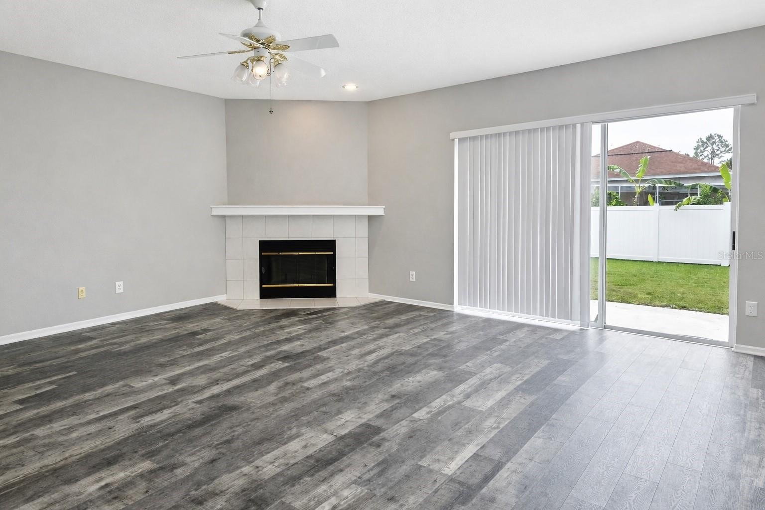 ARBOR RIDGE - Residential Lease
