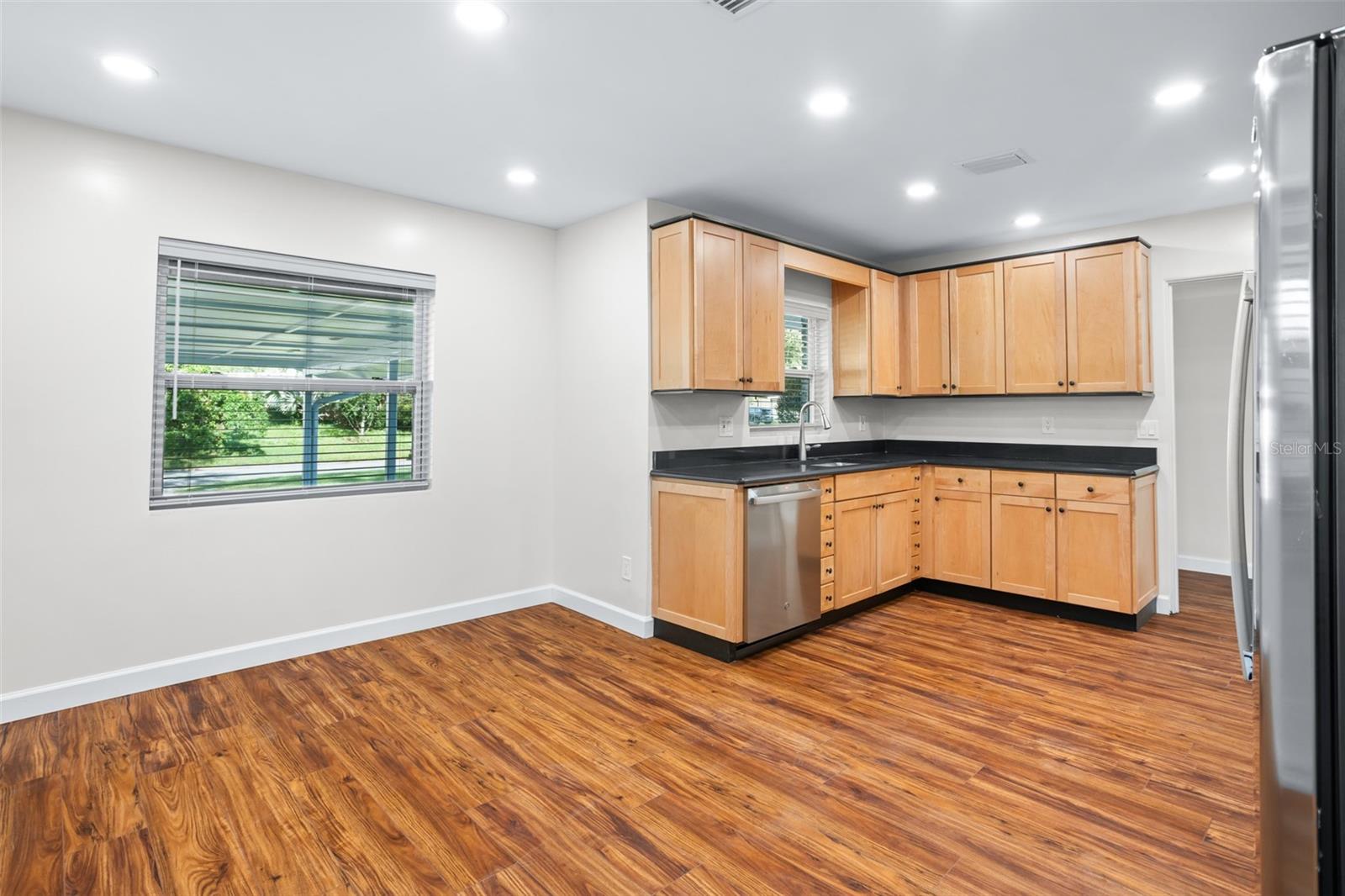 JEWEL SHORES - Residential Lease