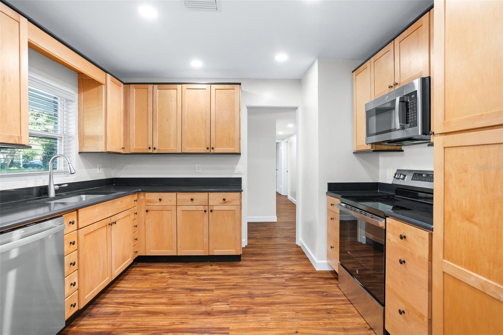 JEWEL SHORES - Residential Lease