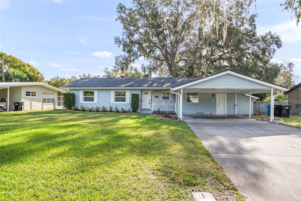 Photo of 516 Baxter Street, Orlando, FL 32806 (MLS # O6368843)