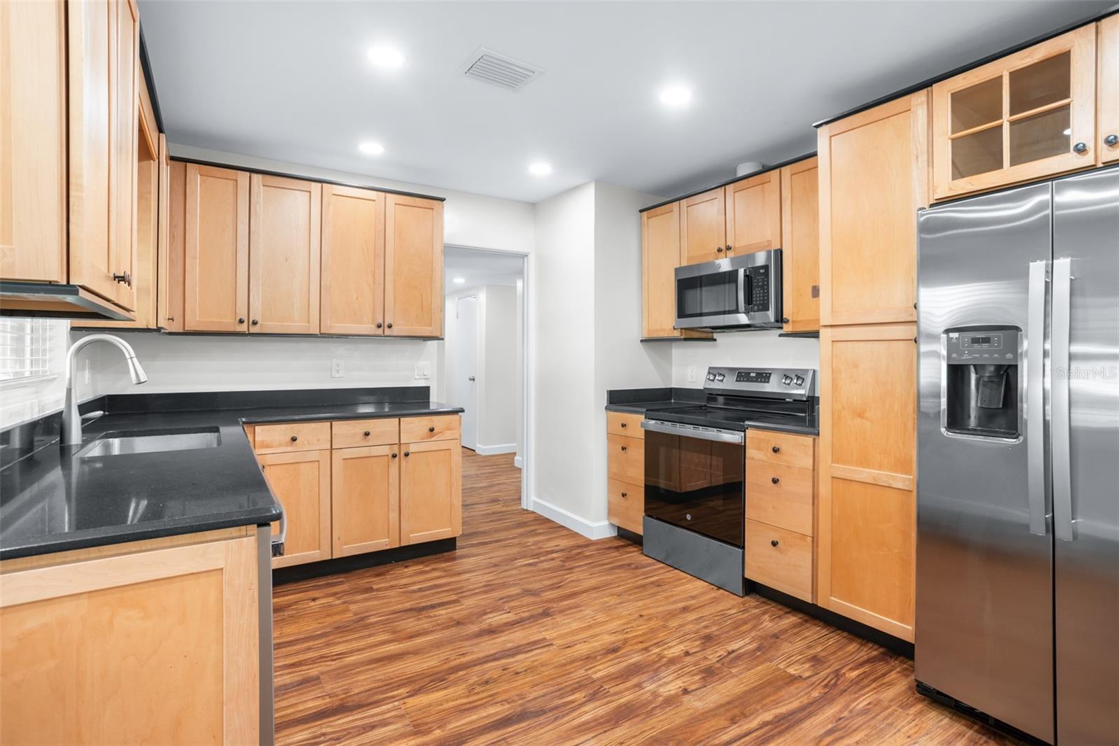 JEWEL SHORES - Residential Lease