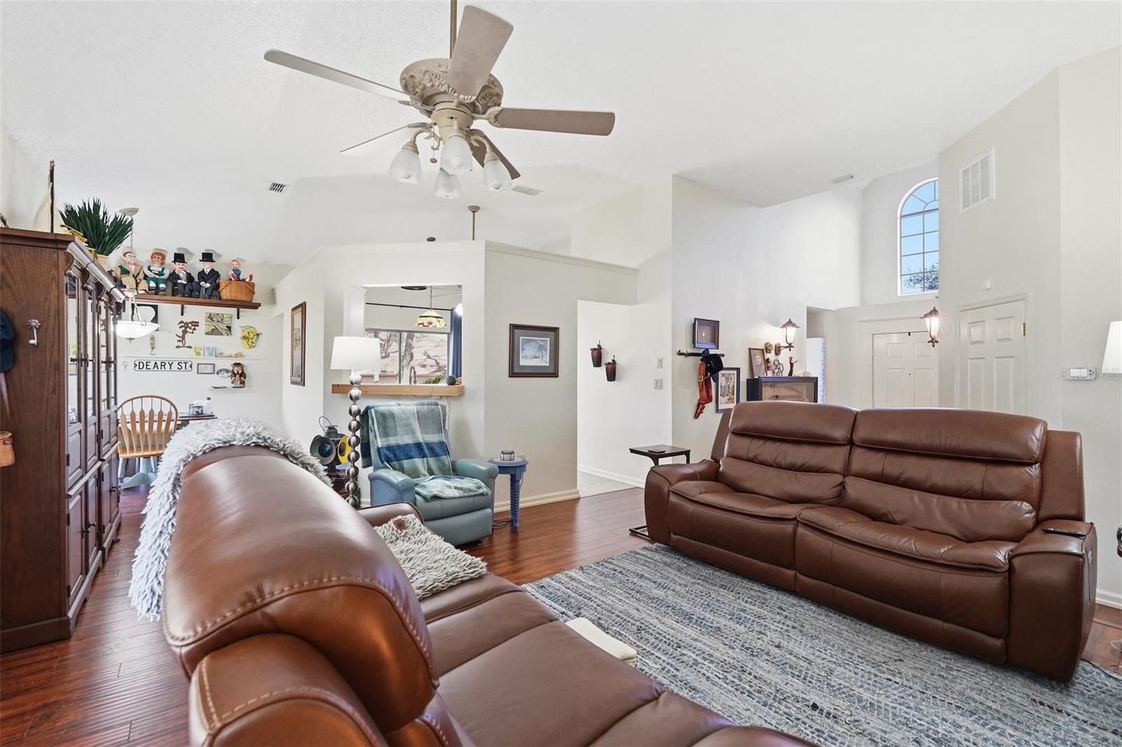 BEACON WOODS GREENSIDE VILLAGE - Residential