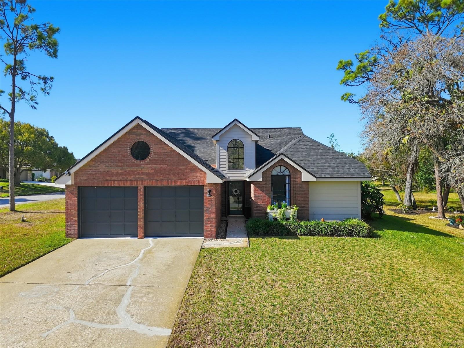 BEACON WOODS GREENSIDE VILLAGE - Residential