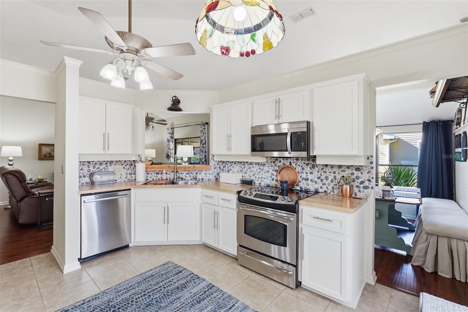 BEACON WOODS GREENSIDE VILLAGE - Residential