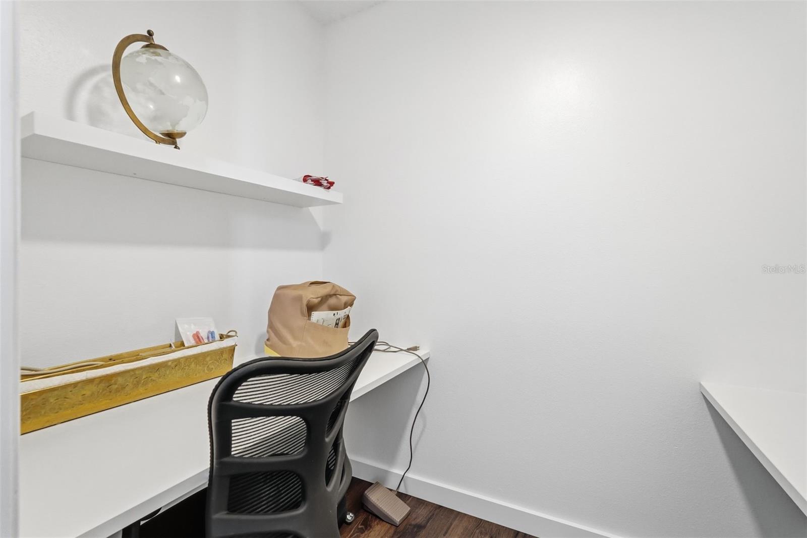 BEACON WOODS GREENSIDE VILLAGE - Residential