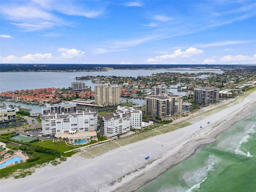 Photo of 1586 Gulf Boulevard #2103, Clearwater, FL 33767 (MLS # TB8543382)