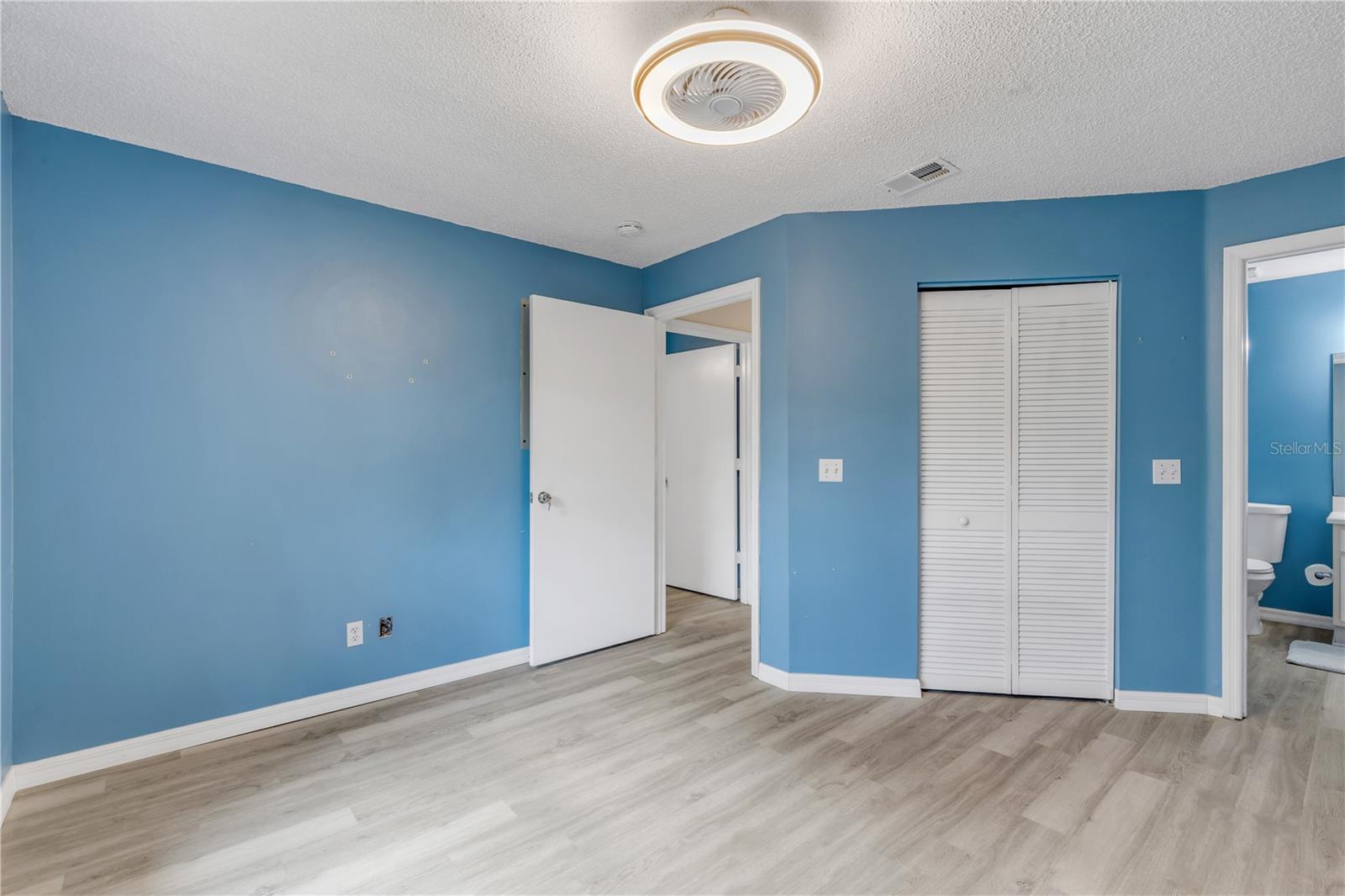 YORKTOWNE ESTATE CONDO - Residential