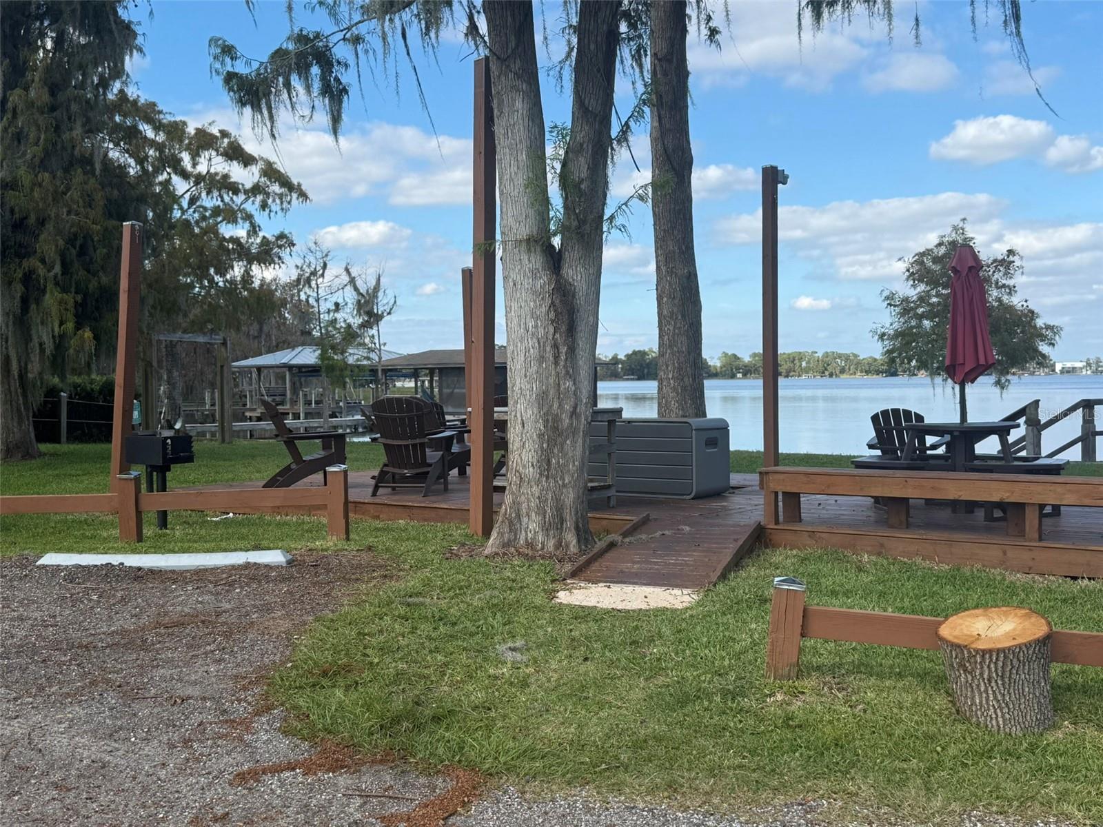 LAKE SHEEN RESERVE PH 01 48 43 - Residential