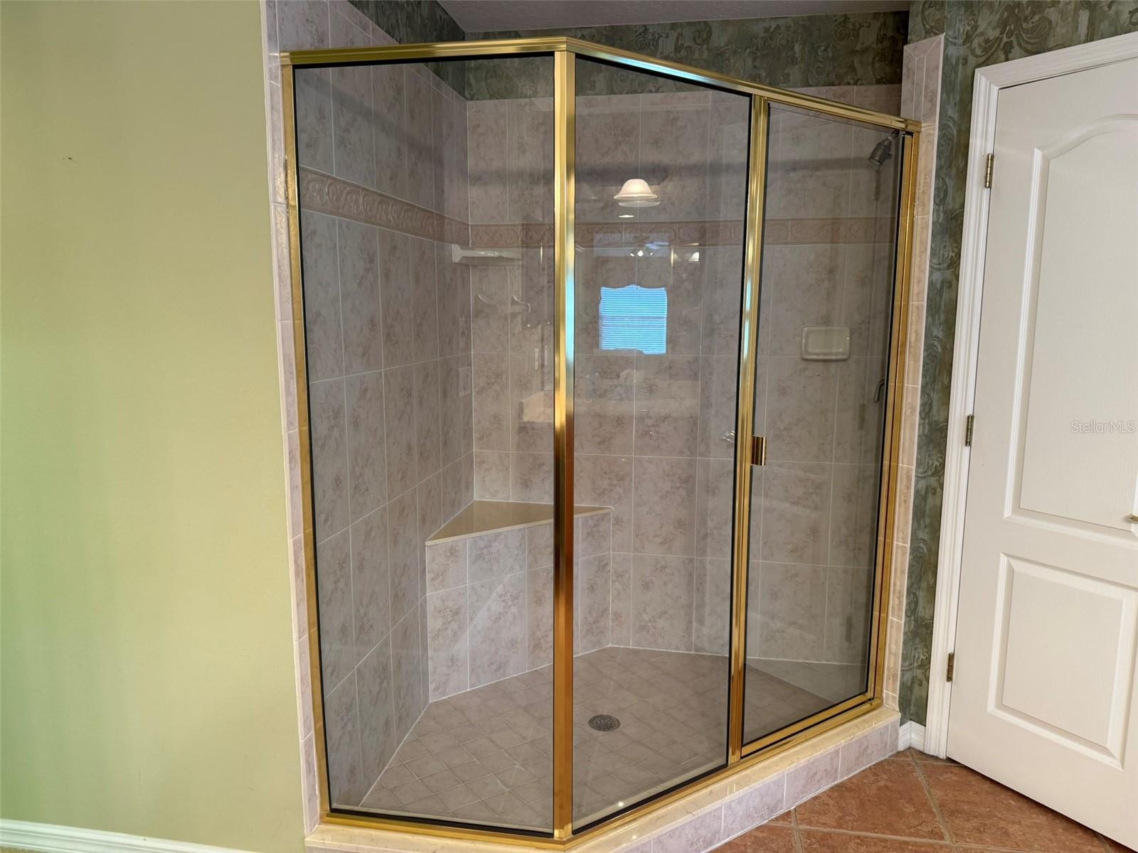 LAKE SHEEN RESERVE PH 01 48 43 - Residential