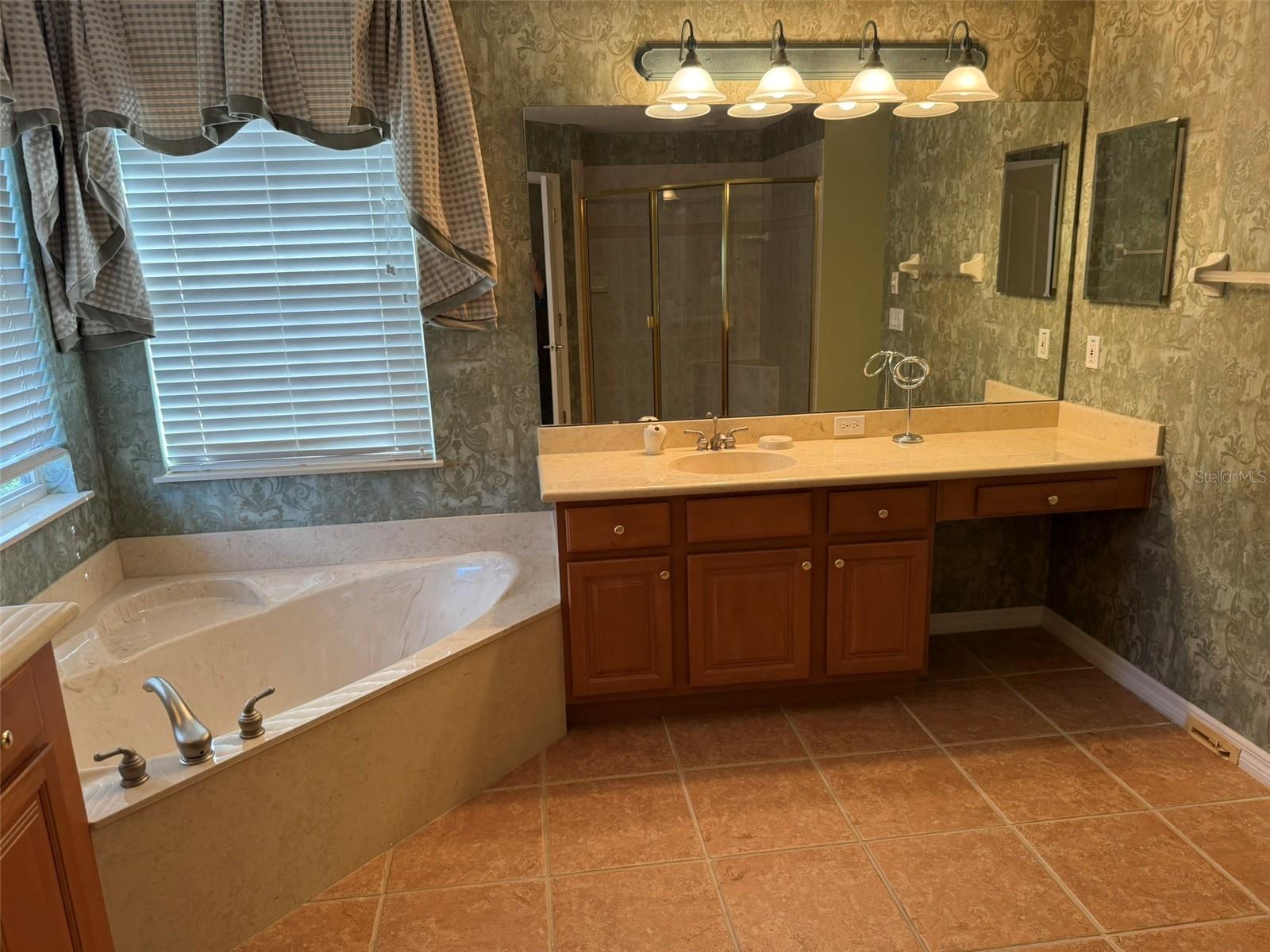 LAKE SHEEN RESERVE PH 01 48 43 - Residential