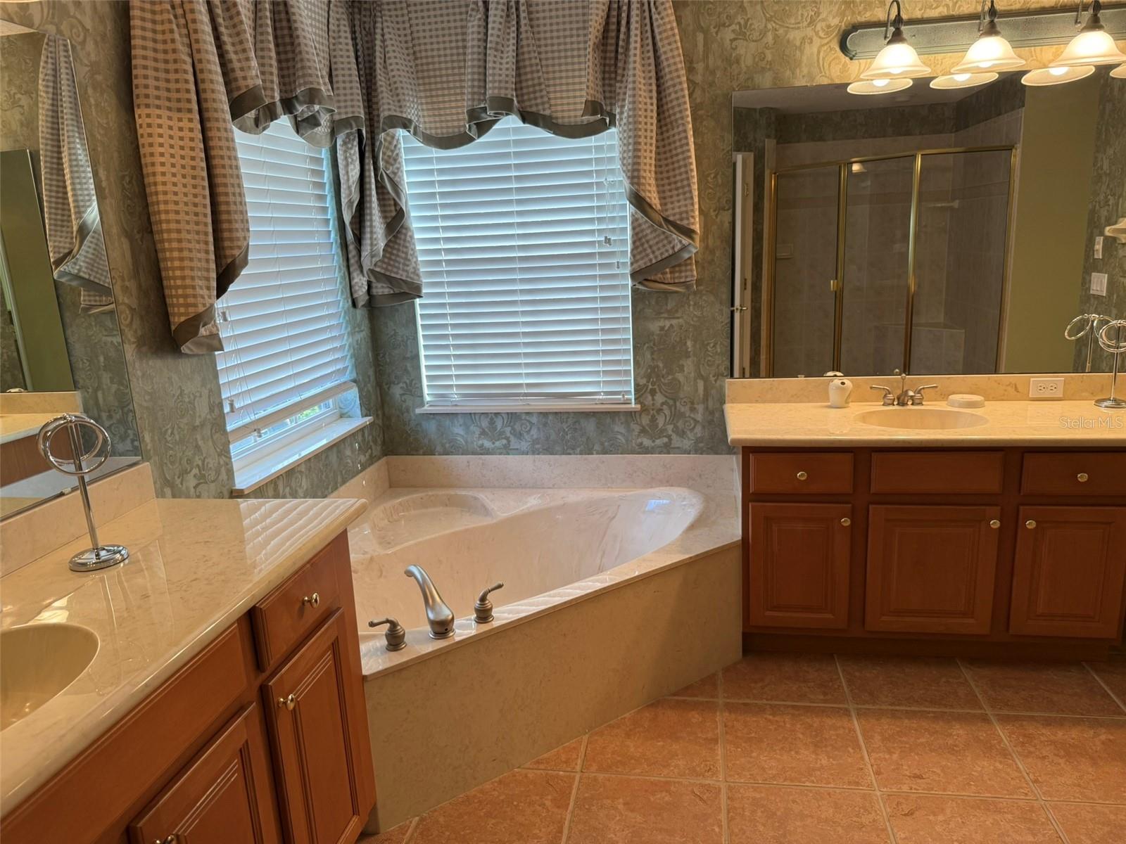 LAKE SHEEN RESERVE PH 01 48 43 - Residential