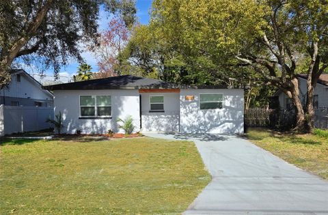 Photo of 1715 W Atkinson Street, Tampa, FL 33604 (MLS # TB8468663)